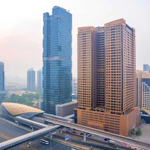Отель Mercure Barsha Heights And, Дубай
